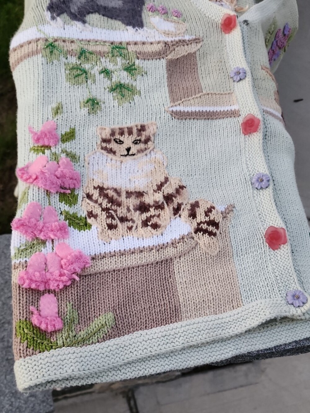 Storybook Knits V-Neck Cardigan Garden Cats Motif size 1X - Picture 9 of 16